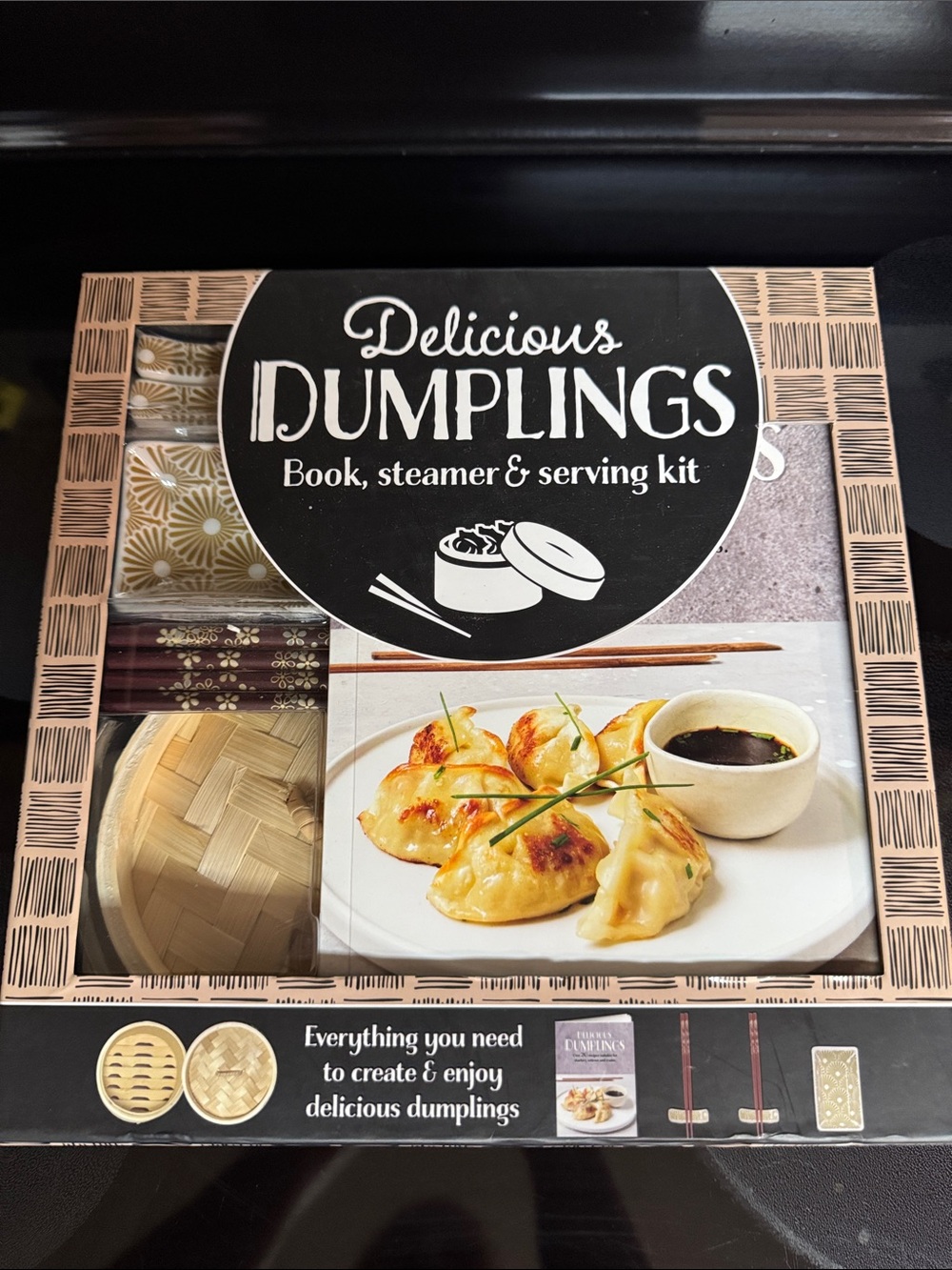 Delicious Dumplings Steamer & Serving Kit - Natural Bamboo